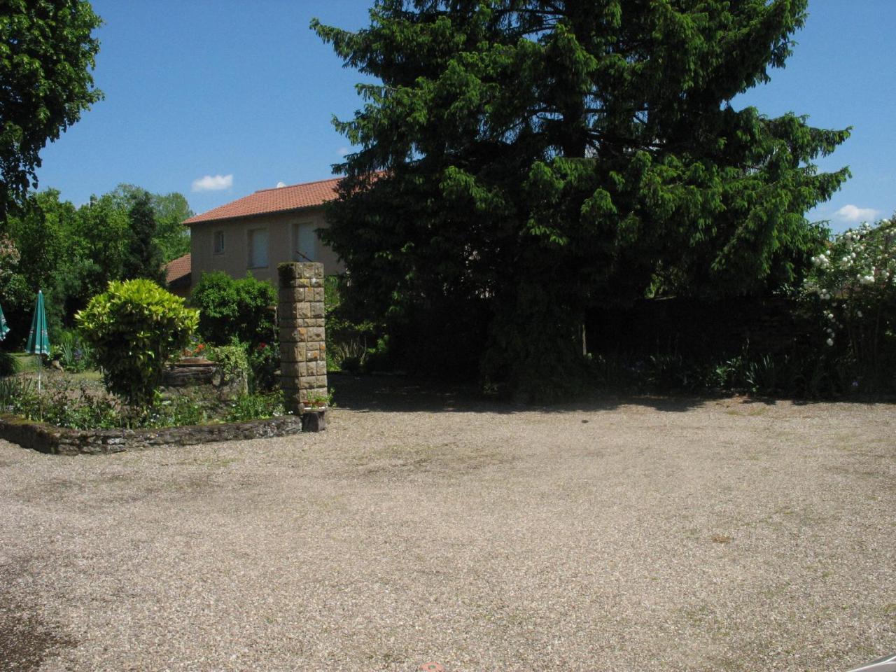 Les Jardins De La Grange Bed & Breakfast Rezonville Dış mekan fotoğraf